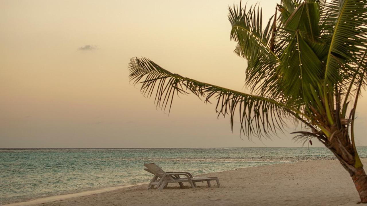 Sunset Beach View Dhangethi Exterior photo