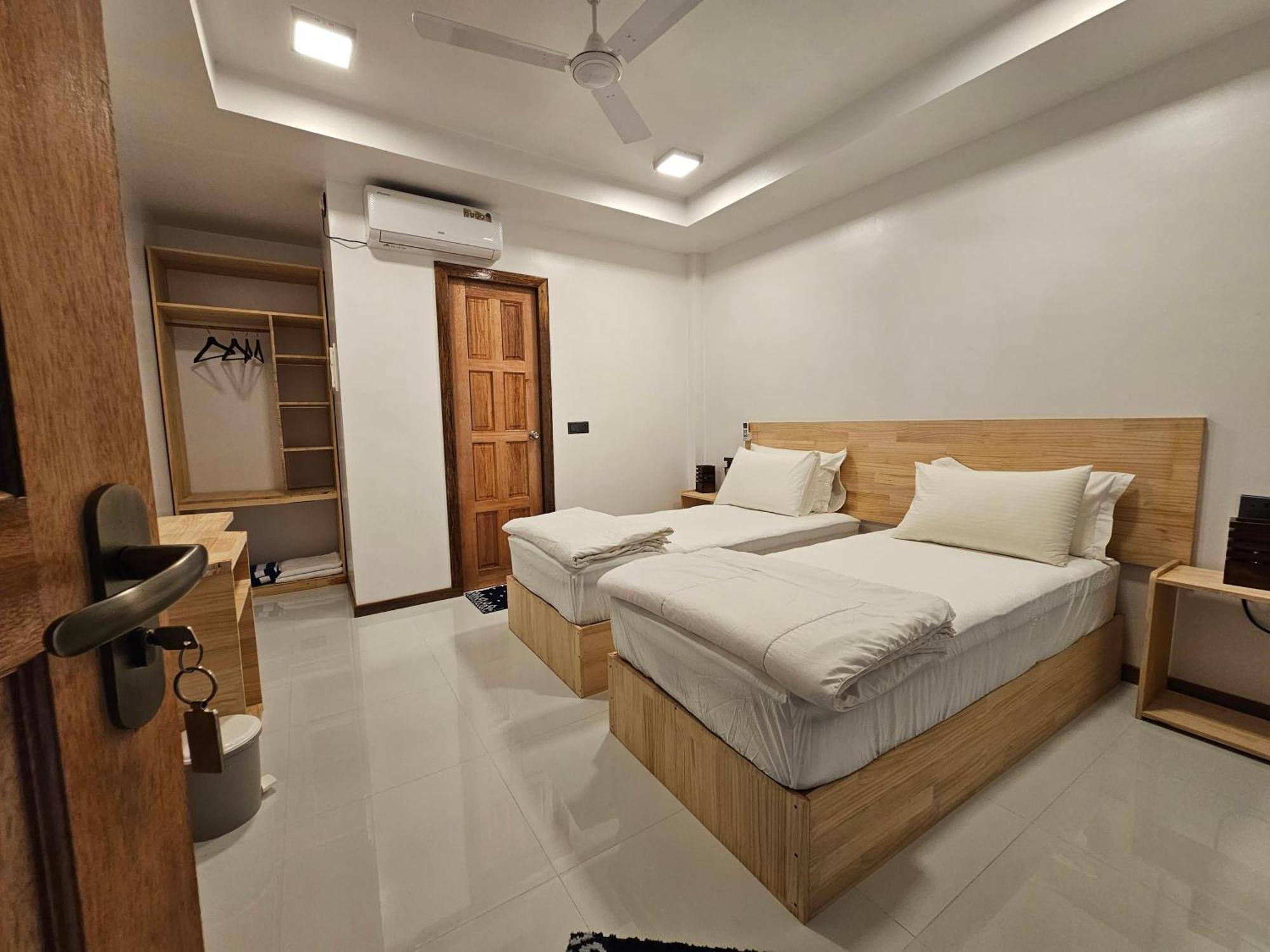 Sunset Beach View Dhangethi Exterior photo